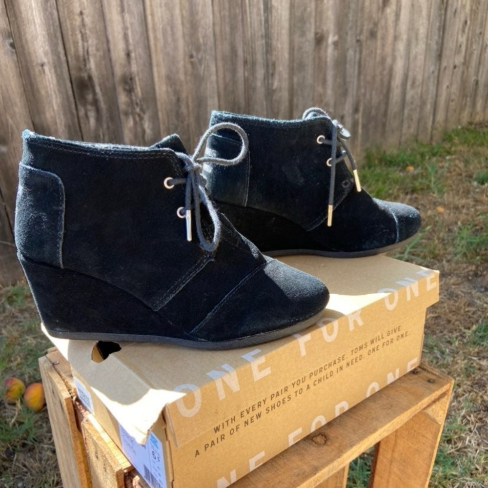 Toms Wedges